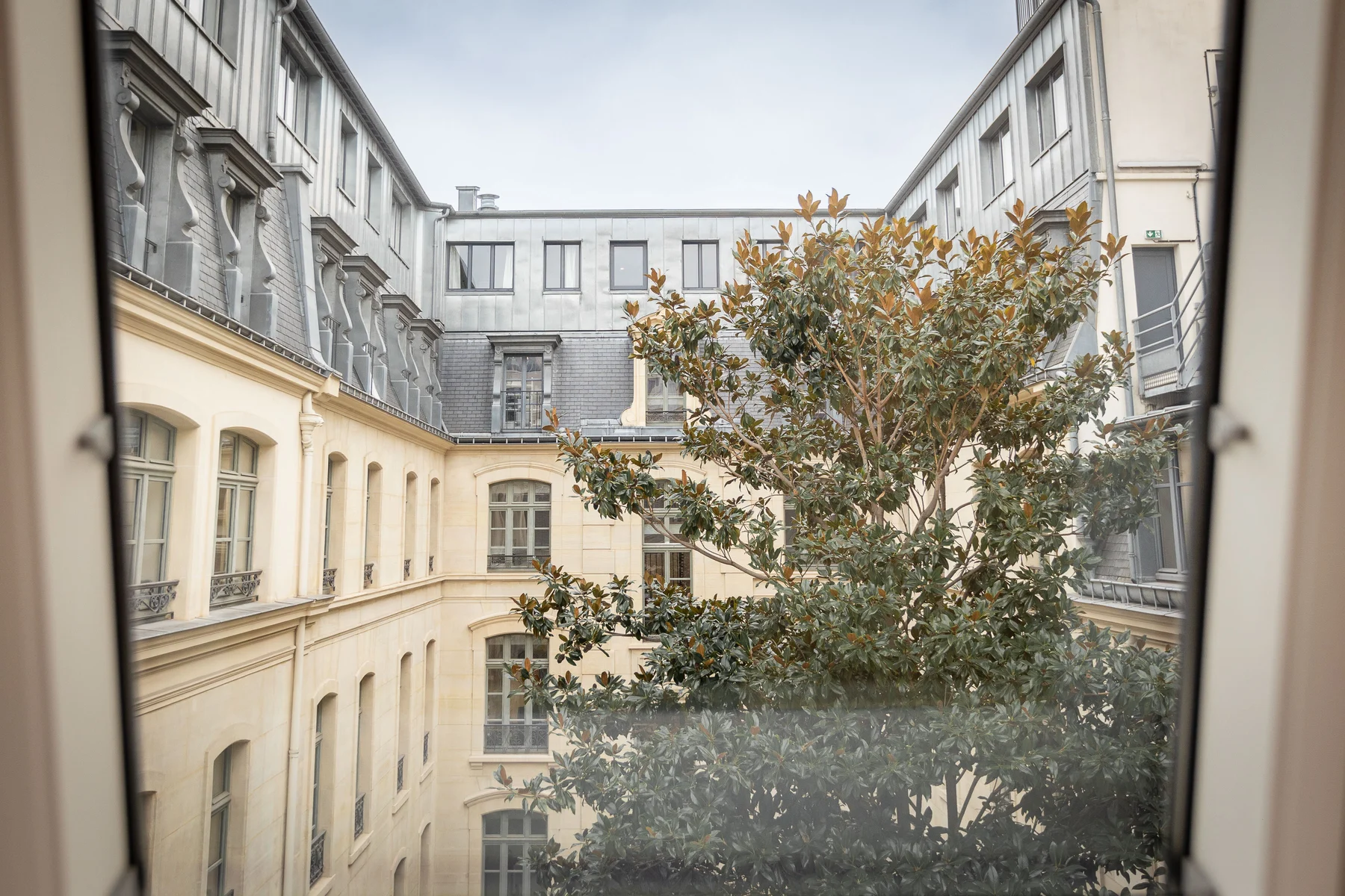 52 rue d'Anjou, Paris 8ᵉ — cour intérieure